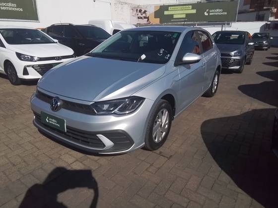 VOLKSWAGEN POLO 1.0 MPI MANUAL VOLKSWAGEN POLO 1.0 MPI MANUAL